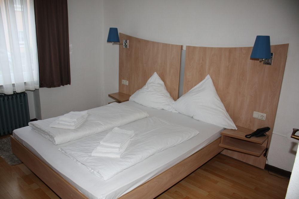 Hotel Orchidee ฮิลเดน ภายนอก รูปภาพ